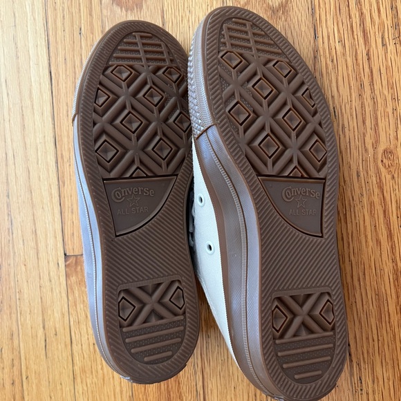 Converse Chuck CTAS II Gum Low Top Canvas Trainers - Picture 7 of 7